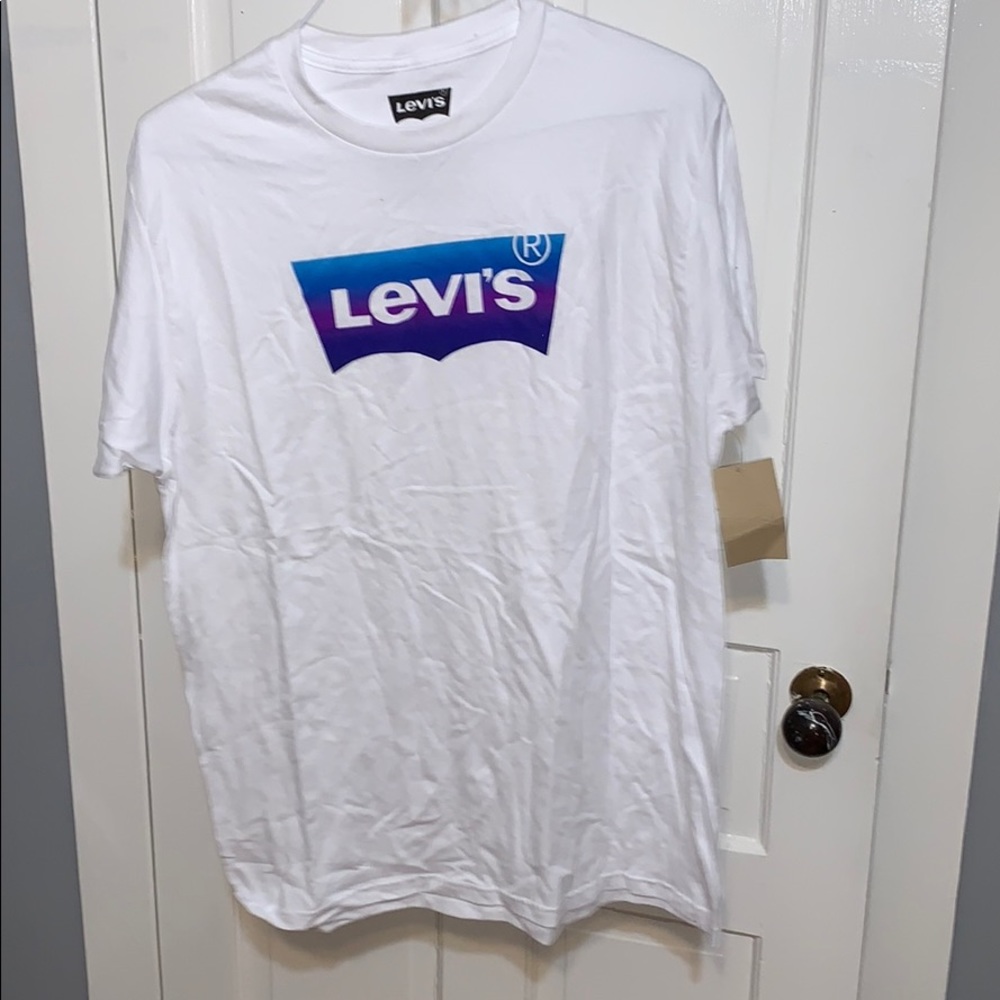 Levi’s shirt